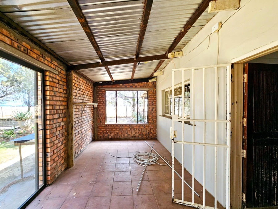 6 Bedroom Property for Sale in Bloemfontein Rural Free State